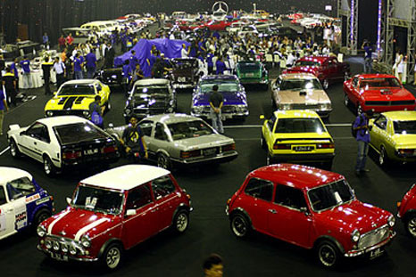 100 Mobil  Klasik  Tampil di Balai Kartini gustomobil
